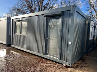 Bürocontainer 6,00 x 2,44 Glastür mit Rollladen