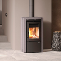 Poêle à bois La Nordica Ester 5.0 Pierre Vulcan dans un intérieur