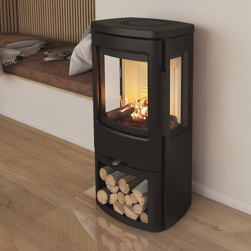Poêle TermaTech TT44G avec vitres latérales dans un intérieur