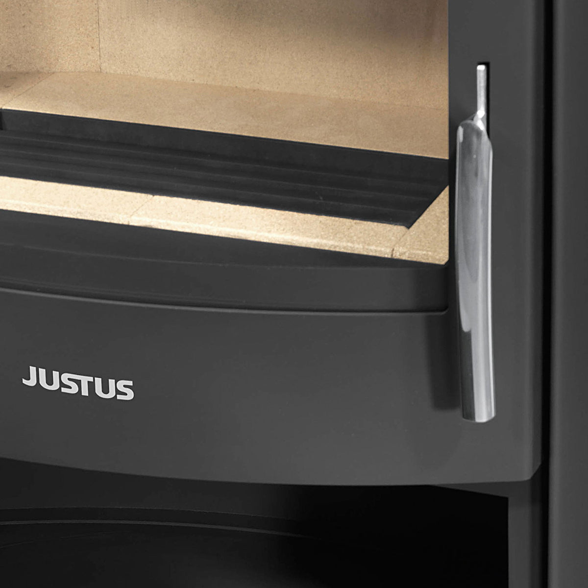 Justus Agero W+ – Poêle à bois acier noir 7 kW