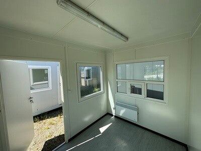 3,00 x 2,44 m Bürocontainer / Pförtnerhaus