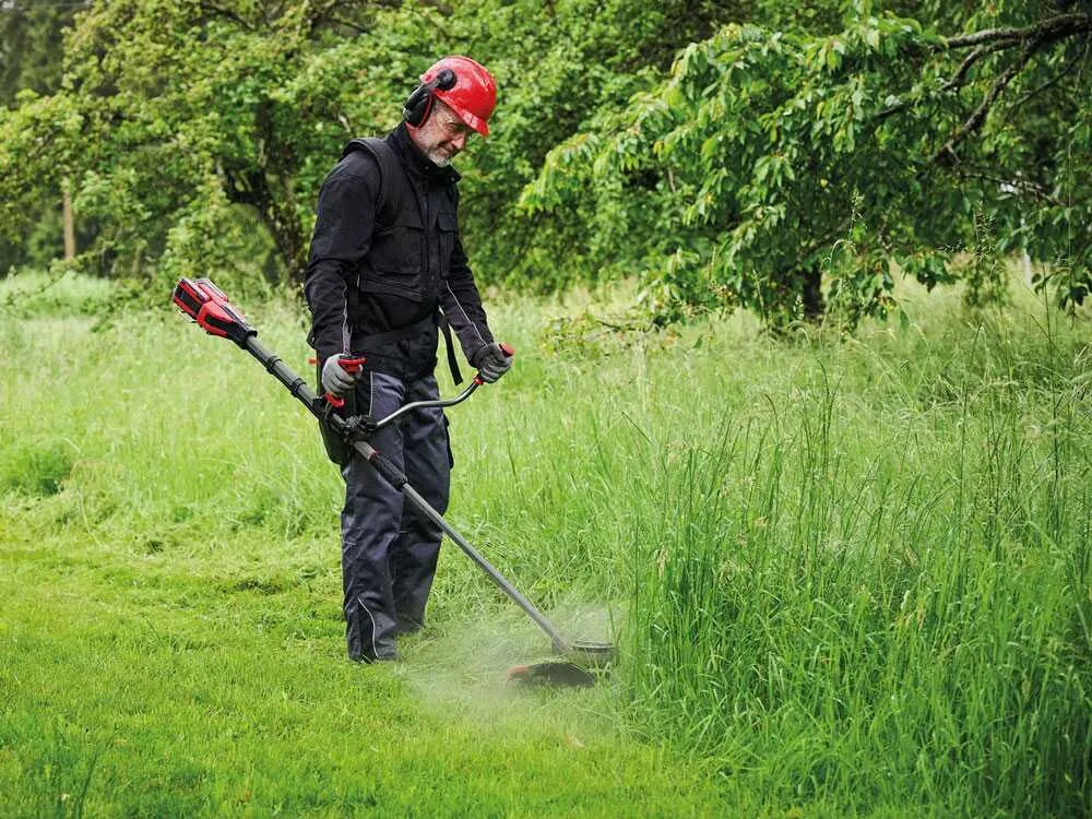 Einhell GP-BC 36/430 Li en utilisation